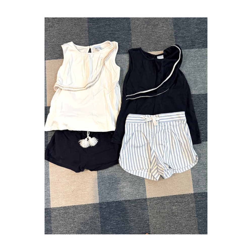 Bella Bliss Cream and Navy Pima  Sleeveless Top and woven shorts size 10